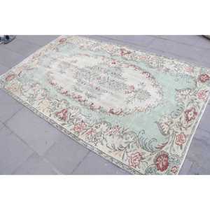 พรมวินเทจสไตล์ตุรกี ขนาด 4.7x7.7 ฟุต ผลิตจากวัสดุรักษ์โลก สีแดงน้ำเงินลายปะติดปะต่อ ทำจากขนสัตว์ พร้อมแผ่นรองหลังทำจากยางลาเท็กซ์ - Product Image 2