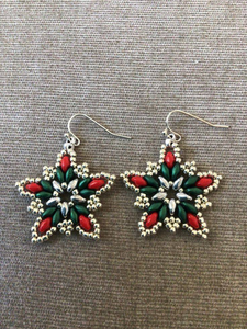 Pendiente bordado Nueva joyería de moda Pendientes bordados Pendientes de cuentas hechos a mano para mujeres y niñas de la India - Product Image 5