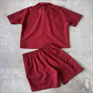 Conjunto de pantalones cortos de calle de fabricante personalizado para hombre, conjunto de 2 piezas de camiseta y pantalones cortos a juego, ligeros para gimnasio y ropa informal. - Product Image 2