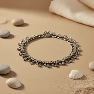 Bracelet de cheville ethnique en strass pour femme - Bracelet plaqué or avec breloque, cadeau - Product Image 1