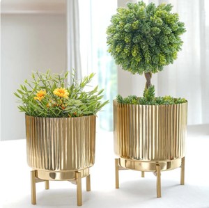 Maceta de metal con acabado martillado, Juego de 2 macetas decorativas de pie para el hogar, oficina, balcón y uso de decoración interior - Product Image 6