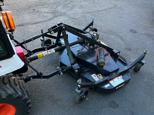 Tractor de Ruedas Bobcat CT1021 2023 con Cabina Calefactada, Paquete para Carretera, Nuevo, con Motor Trasero, Engranajes, Rodamientos y Bomba - Product Image 3