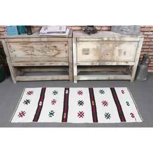 Alfombra Pequeña Vintage de 1.8x4.2 pies, Alfombra Turca Kilim de Lana con Rayas Blancas - Product Image 2