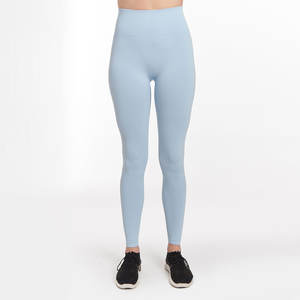 Vente directe d'usine ensemble de yoga pour femmes de haute qualité 2 pièces taille élastique conception respirante écologique Logo avant quantité minimale de commande bas - Product Image 4