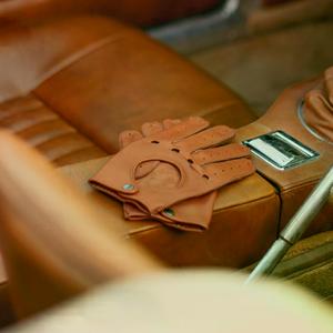 Guantes Unisex de cuero auténtico para motocicleta, guantes de conducción de coches con piel de cabra y logotipo personalizado, nuevo diseño, precios razonables para invierno - Product Image 2