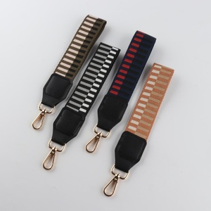 Vente en gros de bracelets pour hommes et femmes adaptés aux porte-clés, lanières de téléphone portable, lanières de porte-cartes - Product Image 1