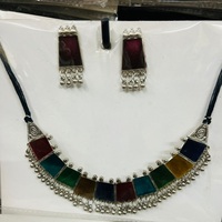 Collier de mode classique chaîne tendance bijoux en pierres précieuses collier coloré fait à la main avec haute qualité et finition pour les mariées