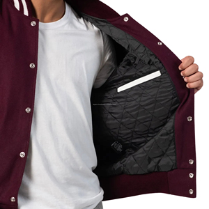 Chaqueta Varsity Unisex Retro Americana de Invierno, Cuerpo de Lana, Mangas de Cuero, Cálida, con Parches Frontales - Product Image 6