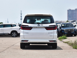 Vehículo Multipropósito Familiar Híbrido Mediano 2024, Motor 2.0L, Tracción Delantera, 7/8 Plazas, Autonomía >700km, 90-110kWh - Product Image 4