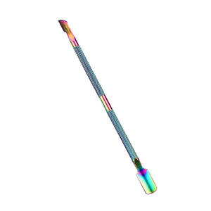 Empujadores de cutículas con mango ruso Bordes afilados de doble cara Empujadores de cutículas de uñas multicolores para uso en belleza - Product Image 4