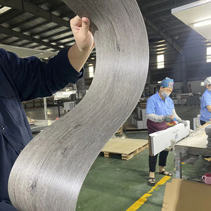 หรูหราหรูหรากระเบื้องไวนิลไม้กระดานลายไม้ติดตั้งง่ายป้องกันการลื่นพื้นสำหรับห้องนั่งเล่นการออกแบบกราฟิก - Product Image 1