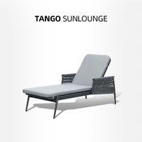 Ensemble de mobilier d'extérieur et de piscine Artie Chaise longue à une place Meubles de villa modernes dans une piscine Chaises longues pour piscines