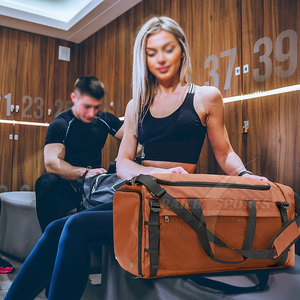 Sacs de fitness et de gymnastique à la mode personnalisés sacs de sport de couleur personnalisée au design unique fabriqués dans un sac de sport en matériau de haute qualité - Product Image 6