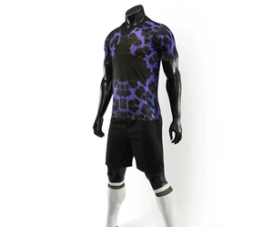 Conjunto de camiseta de fútbol hecho a medida de alta calidad Camiseta de fútbol de manga corta personalizada con diseño único - Product Image 5