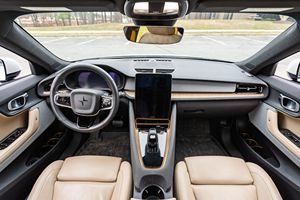 ซูเปอร์ดีล 2022 โพลเอสตาร์ 2 ระยะไกล ระบบขับเคลื่อนคู่ เกียร์อัตโนมัติ ขับเคลื่อนสี่ล้อ - Product Image 2