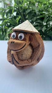 Figuras de mono de coco-100% Mono de coco hecho a mano Artesanía de concha de coco, coleccionables de animales de coco Premium de Vietnam - Product Image 3