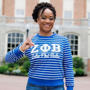 Zeta MFV Sister Sister Sweatshirt avec coton doux et lettres en chenille pour les membres de la sororité Greek Fashion Apparel - Product Image 6
