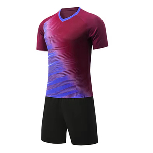 Maillots de football pour hommes de la meilleure conception 100% polyester uniforme d'entraînement d'équipe manches courtes caractéristiques Sublimation Technique Logo - Product Image 1