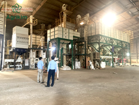 Grains de café vert Robusta de haute qualité origine du Vietnam prix raisonnable vente chaude emballés en vrac