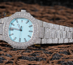 Reloj de pulsera analógico de acero inoxidable unisex personalizado totalmente helado mejorado VVS Clarity Moissanite Diamond Square Glass Sports - Product Image 3