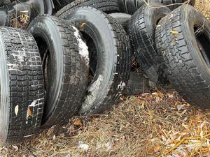 Neumáticos bastante usados para coches Otras ruedas Neumáticos y accesorios a la venta a EE. UU./SUDÁFRICA/RUMANIA con envío rápido - Product Image 4