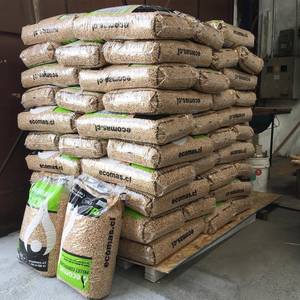 Pellet di Legno Naturale <span class=keywords><strong>in</strong></span> Blocchi per Riscaldamento su Pallet - Product Image 6