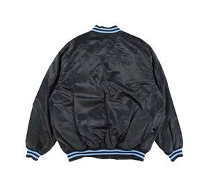 Classic Bulls Jackets con Modern Varsity Jacket para hombre Iconic Chicago Jacket - Product Image 2