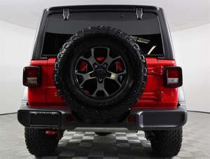 Jeep Wrangler Unlimited Rubicon 2018 / Disponible à la vente avec faible kilométrage, moteur essence, véhicule bien entretenu et sans accidents - Product Image 5