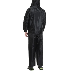 Survêtement coupe-vent léger et imperméable en polyester et nylon avec logo personnalisé pour homme – Collection 2026 - Product Image 5