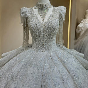 Vestido de Novia Largo con Apliques de Cristal Floral y Cuentas de Estilo Imperio, con Borlas y Pedrería, Modelo DW0184, Moderno y de Lujo - Product Image 4