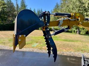 ENVÍO GRATUITO Excavadora Diésel CFG STE20R de 15 HP con Cuchilla Frontal de 39 a 49 Pulgadas, Cucharón de Excavación de 18 Pulgadas, Brazo Oscilante, EPA, CE, Sistema de Orugas de 2 Velocidades - Product Image 6