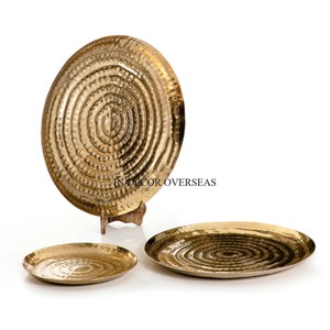 Plateau de service en métal de qualité supérieure enduit de poudre de couleur blanche de forme ronde avec support de base unique de concepteur poli brillant argenté - Product Image 3