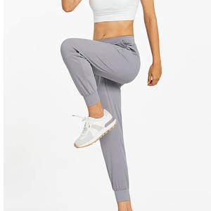 Venta al por mayor ligero señoras Jogger ropa de entrenamiento al aire libre pantalones de pierna ancha de ajuste suelto gimnasio Pantalones deportivos de las mujeres uso diario - Product Image 3