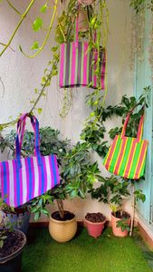 Bolsas de compras hechas a mano tejidas de plástico a rayas tejidas de nailon reciclado y PP hechas en la India bolsas de mercado ecológicas bolsas al por mayor - Product Image 3