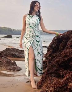 Robe d'été en coton indien fait à la main tenue de fête élégante avec des impressions personnalisées pour la mariée cadeau de mariage tenue décontractée pour les filles - Product Image 2