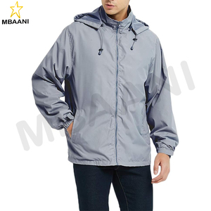 Veste coupe-vent légère pour homme, imperméable, avec capuche amovible - Product Image 4