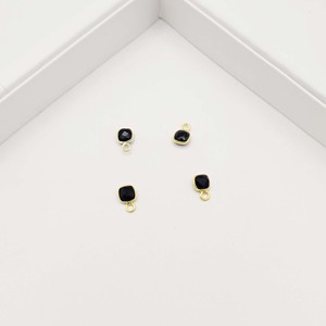 Pendentif coussin en onyx noir, breloque en pierre précieuse à facettes minuscule dans une lunette plaquée or pour bijoux de bricolage et créations de breloques minuscules faites à la main - Product Image 3