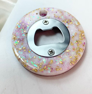 Nuevo producto Abrebotellas de resina epoxi redondo personalizado Diseño moderno Abrebotellas de resina epoxi de mano personalizado - Product Image 1