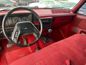 Camioneta Ford F-350 XLT Lariat 4WD Crew Cab LB de 1990 Usada, con Volante a la Izquierda, Garantía Industrial OEM de 3 Años - Product Image 5