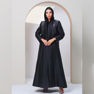 Vente en gros Abaya de luxe personnalisée en soie anti-rides Petite Lunar Radiance Taille libre tenue de prière musulmane traditionnelle de Dubaï pour adultes - Product Image 1