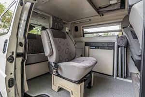 Excellent rapport qualité-prix, Volkswagen EuroVan Camper d'occasion 2003, prêt à être expédié - Product Image 4