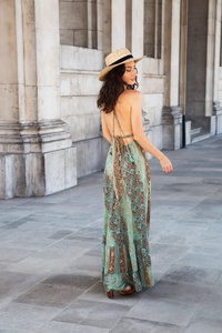 Robe longue d'été de plage 100% Soie Coupe trapèze Formelle Dentelle Bretelles réglables Col en V à volants Naturelle Lavable Imprimé vert bleu - Product Image 3