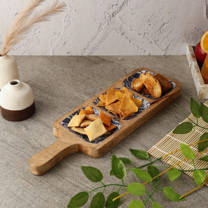 Plateaux à dessert et à nourriture en bois de qualité supérieure Forme personnalisée Grande taille avec Meena Work Idéal pour les repas élégants - Product Image 3