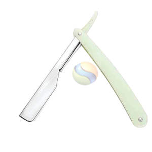 Rasoir de Barbier Premium pour Hommes – Tranchant, Durable, Qualité Professionnelle – Haute Qualité pour Barbiers Professionnels - Product Image 4