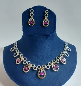 Conjunto de collares de gargantilla de diamantes americanos de último diseñador exclusivo con par de pendientes colección nupcial para mujeres y niñas 2024