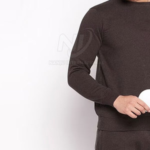 Los más vendidos Slim Fit Men Sweatsuits Casual Wear Men Sweatsuits Cómodos Men Sweatsuits - Product Image 6