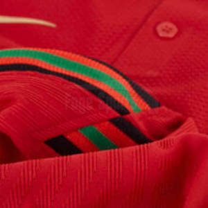 Camiseta de Fútbol Personalizada de Alta Calidad para Adultos, Diseño Superior con Impresión de Logotipo, Teñido Liso, en Existencia, 2025 - Product Image 6