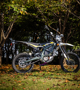 Bicicleta Eléctrica Sur Ron Ultra Bee de 6000 W, Potente Bicicleta Todoterreno Eléctrica de 6000 W con Suspensión Delantera y Trasera, Personalizable, Grado Industrial OEM - Product Image 3