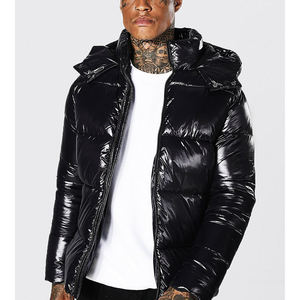 La última chaqueta acolchada impresa OEM personalizada para hombre, chaqueta de invierno informal con logotipo personalizado para hombre con bolsillos con servicio OEM - Product Image 1