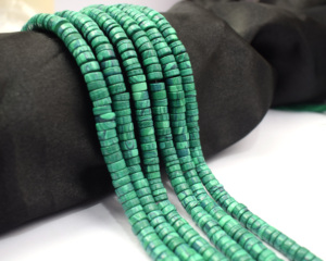 หินมาลาไคต์ธรรมชาติทำด้วยมือรูปทรง heishi เส้นลูกปัดตัดเรียบสำหรับเครื่องประดับและส่วนประกอบ - Product Image 1